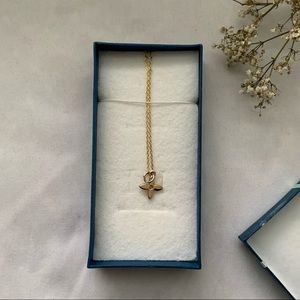 LOUIS VUITTON Gold Necklace With Flower Pendant